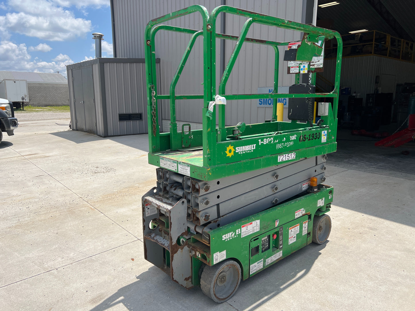 Buy 2015 GENIE scissor lift GS-1930