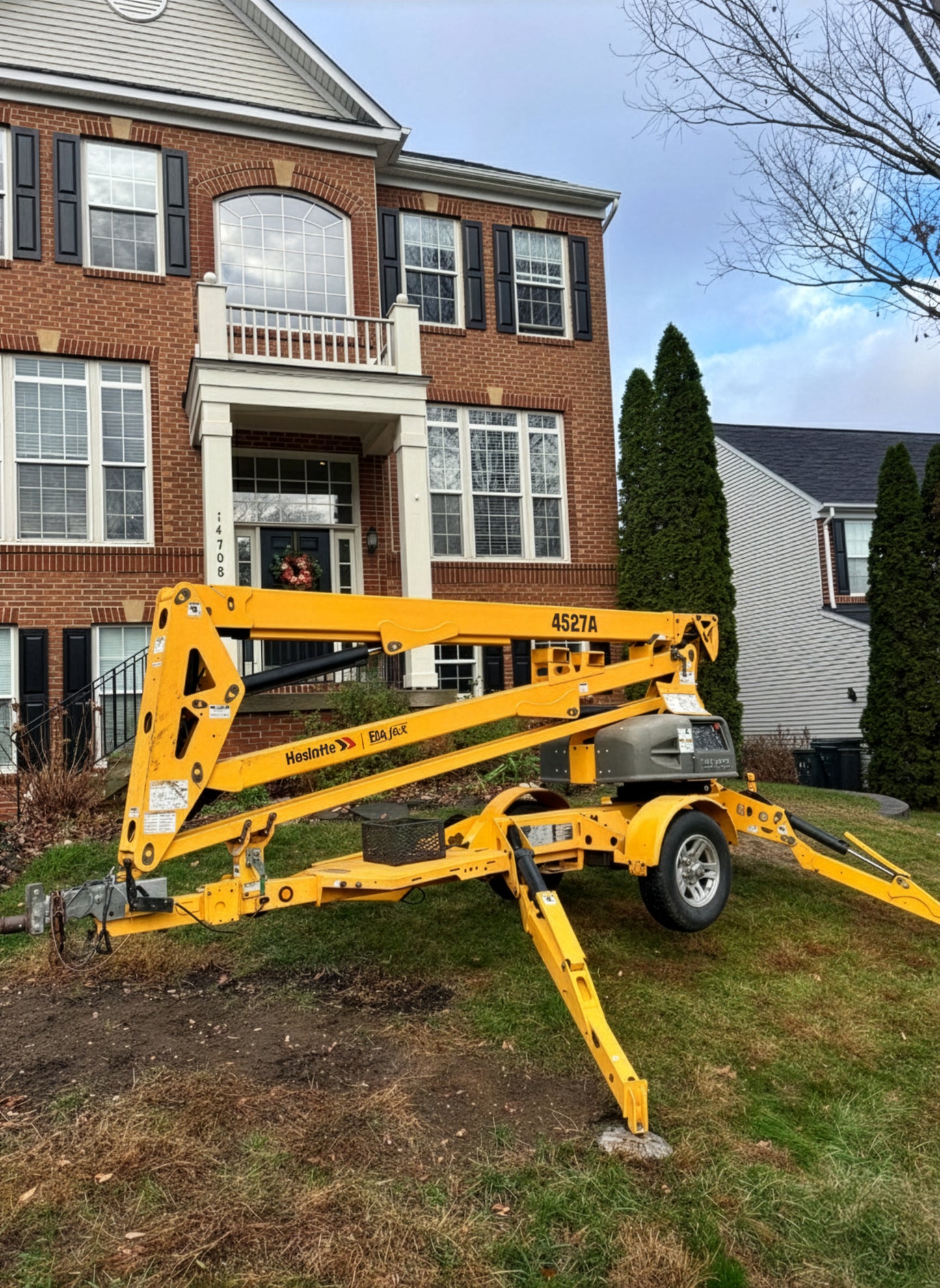 Haulotte 4527A, 45ft - Towable Boom Lift