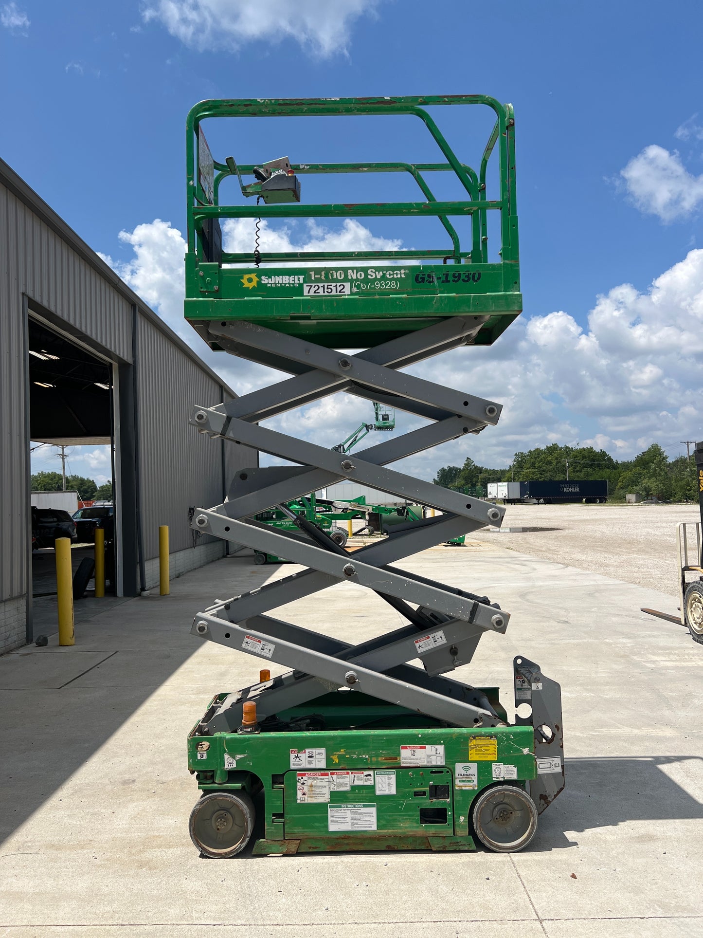 Buy 2015 GENIE scissor lift GS-1930