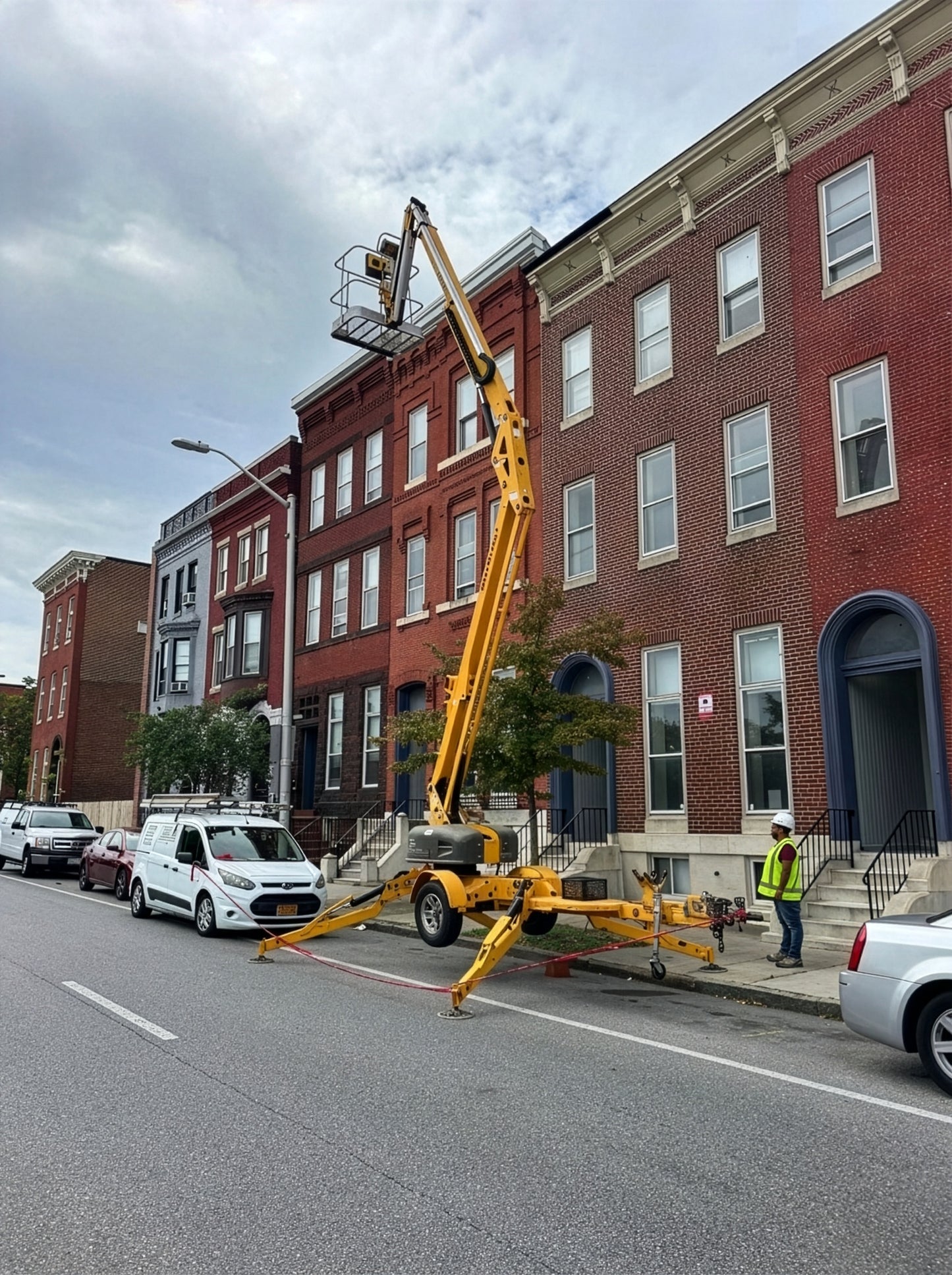 Haulotte 4527A, 45ft - Towable Boom Lift